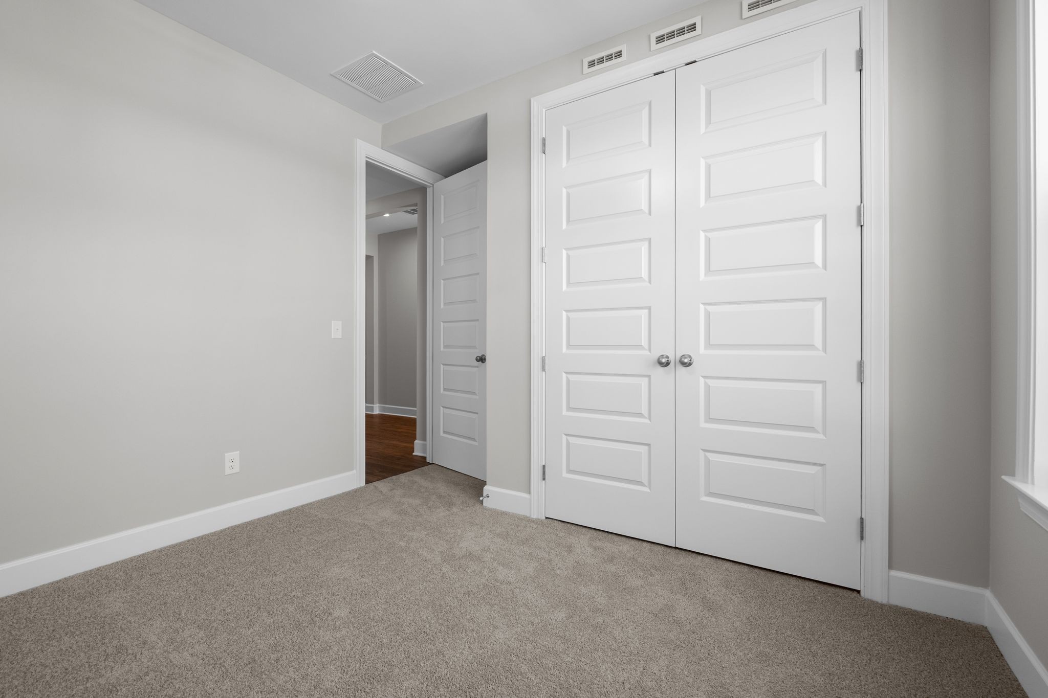 2001 Tee Time Trace Mount Juliet, TN 37122 - Photo 23 of 34 an empty room with cabinet area