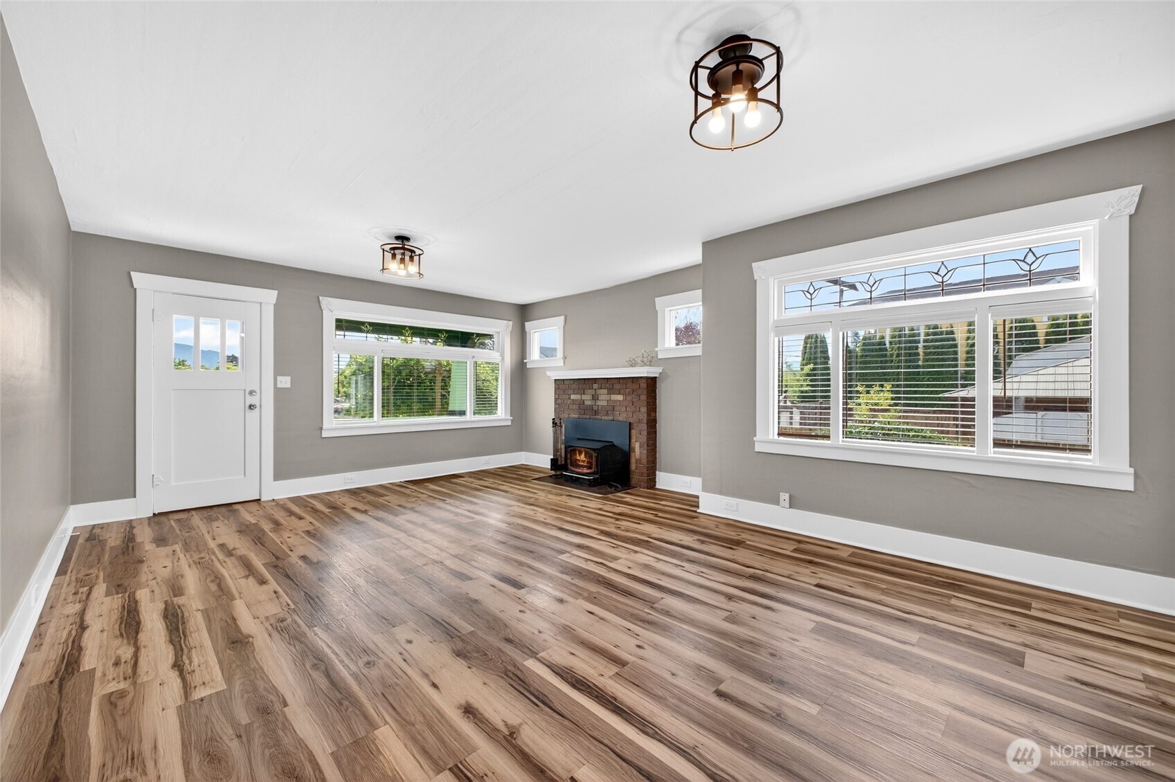 3026 Porter Street Enumclaw, WA 98022 - Photo 6 of 21