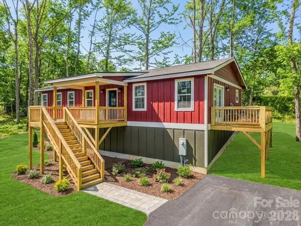 $425,000 | 1458 Pickens Highway, Rosman, NC 28772