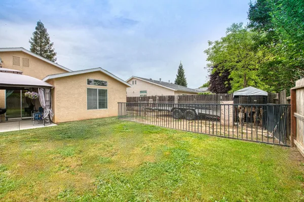$420,000 | 2658 Santa Ana Avenue, Clovis, CA 93611