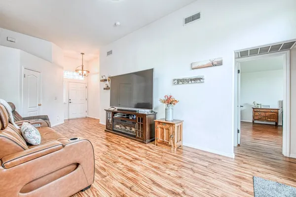 $420,000 | 2658 Santa Ana Avenue, Clovis, CA 93611