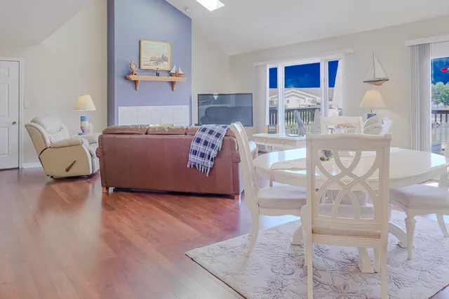 $334,900 | 5065 Spinnaker Lane, Unit D, Crown Point, IN 46307