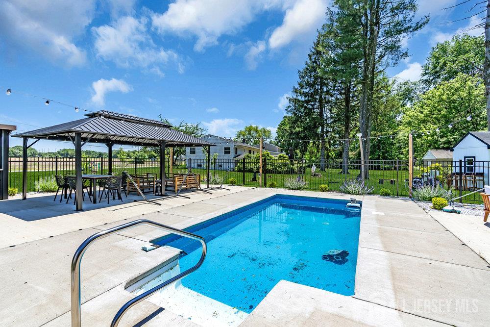 24 Bentley Road Monroe Township, NJ 08831 - Photo 17 of 62 Gallery Image 17