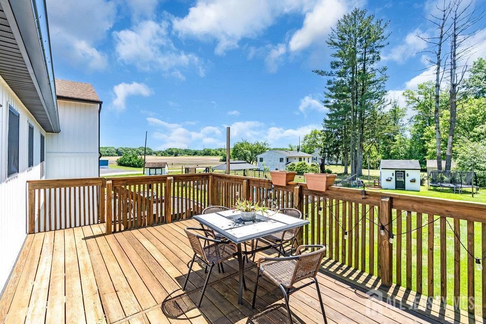 24 Bentley Road Monroe Township, NJ 08831 - Photo 6 of 62 Gallery Image 6