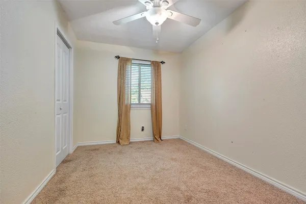 $164,000 | 302 Walnut Cove Road, Onalaska, TX 77360