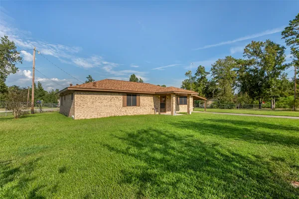 $164,000 | 302 Walnut Cove Road, Onalaska, TX 77360