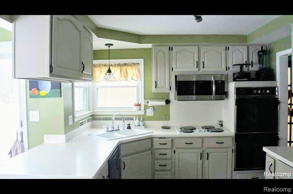 1536 North Renaud Road Grosse Pointe Woods, MI 48236 - Photo 6 of 25