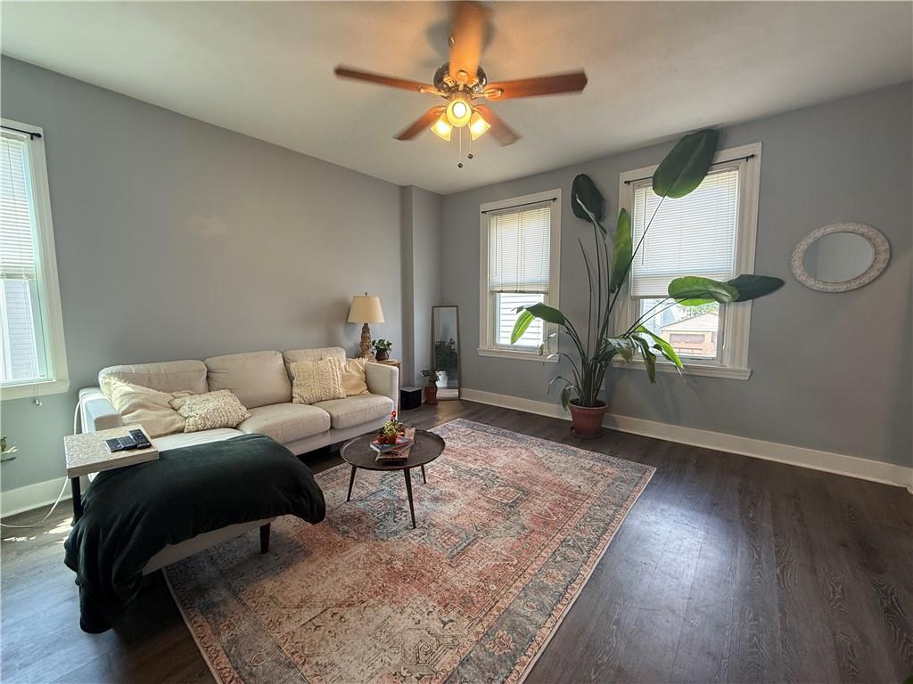 907 Spring Way Pittsburgh, PA 15215 - Photo 14 of 41 Gallery Image 14