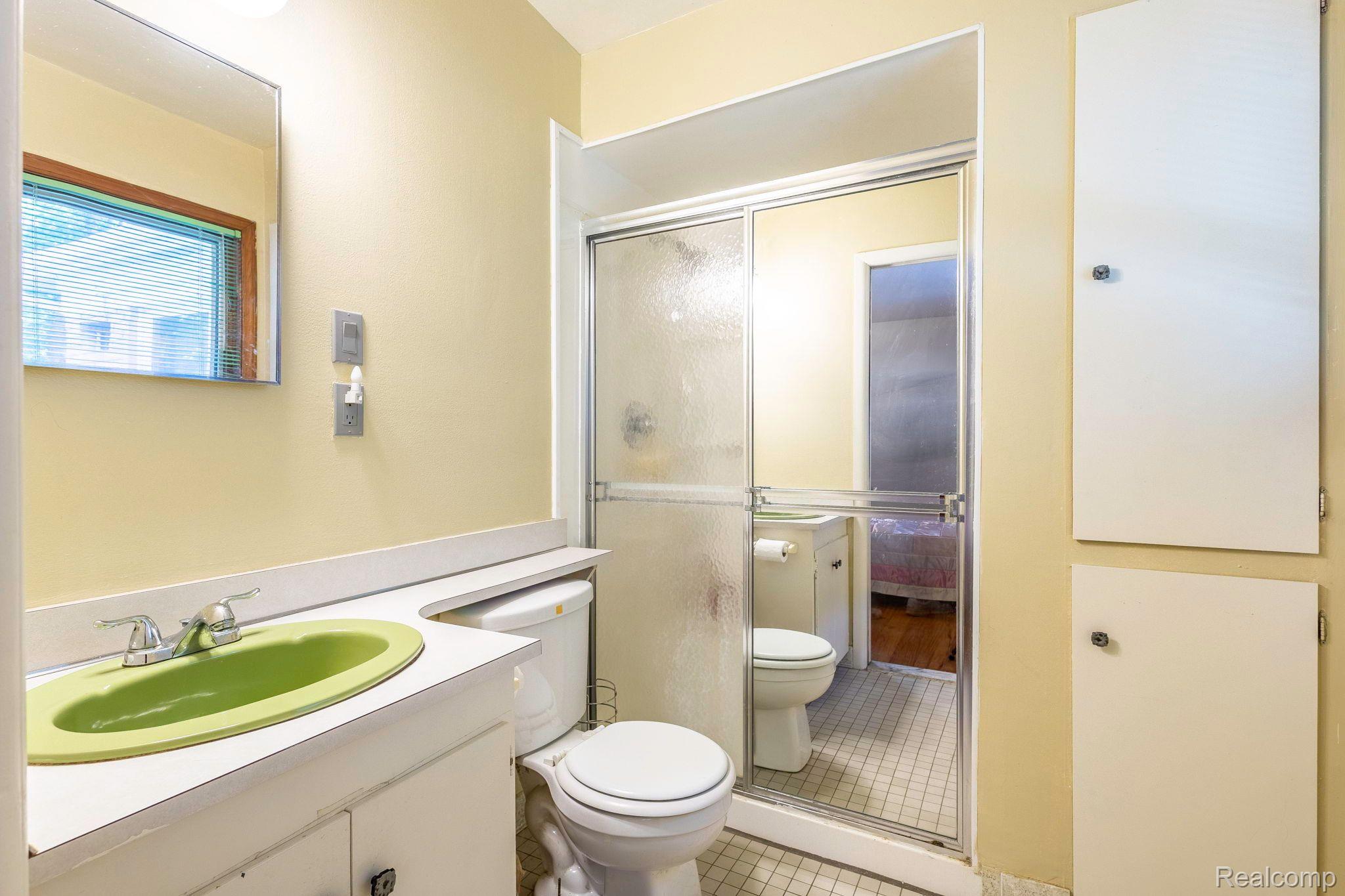 23605 Rockingham Street Southfield, MI 48033 - Photo 21 of 52 Gallery Image 21