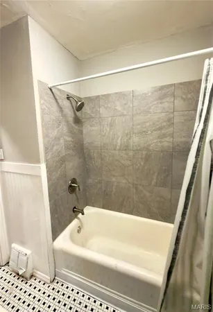 $1,300 | 719 Tiffin Avenue, St. Louis, MO 63135