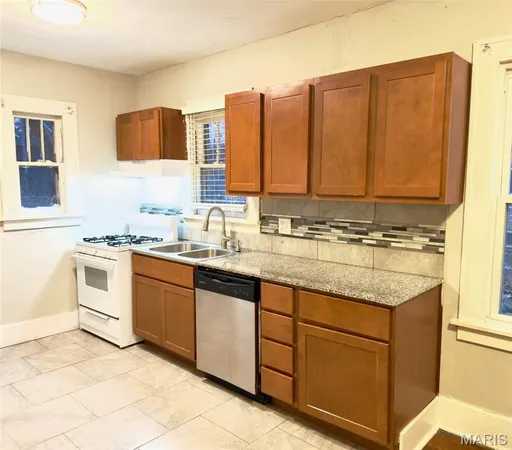 $1,300 | 719 Tiffin Avenue, St. Louis, MO 63135