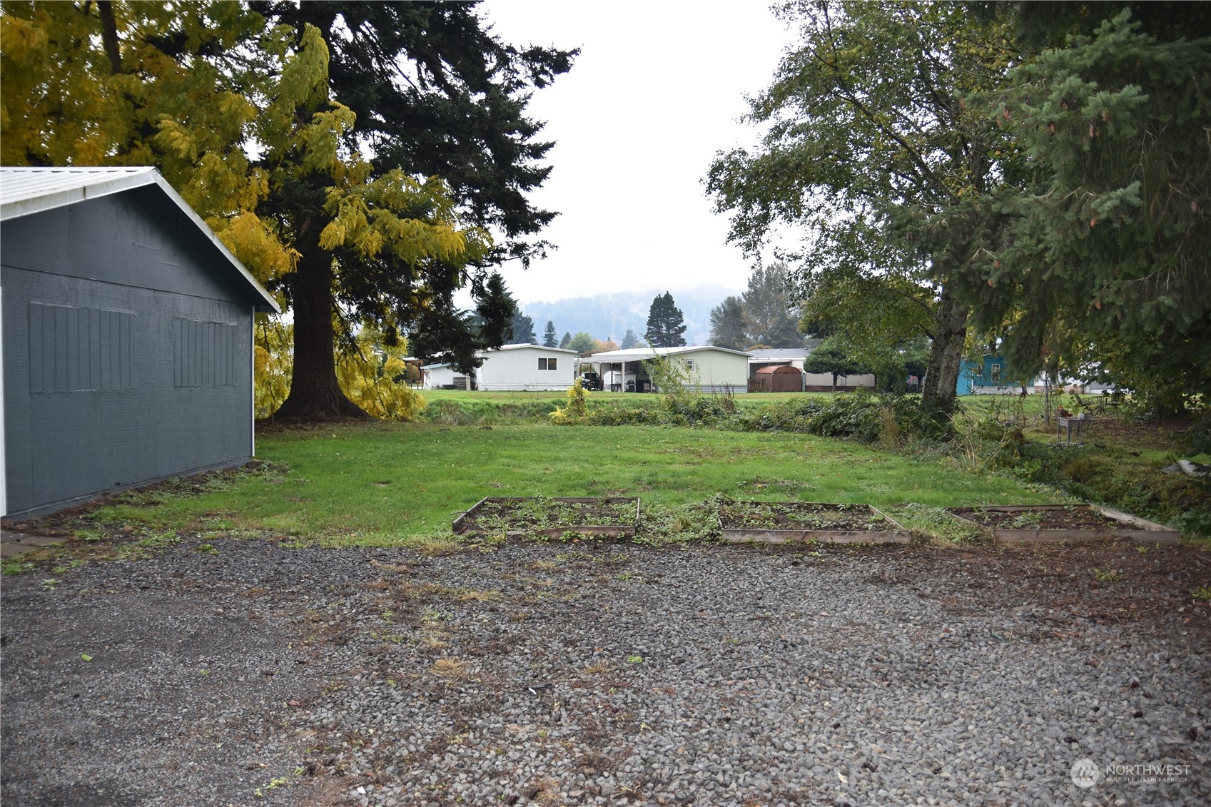 4322 Ocean Beach Highway Longview, WA 98632 - Photo 17 of 19 a view of a backyard