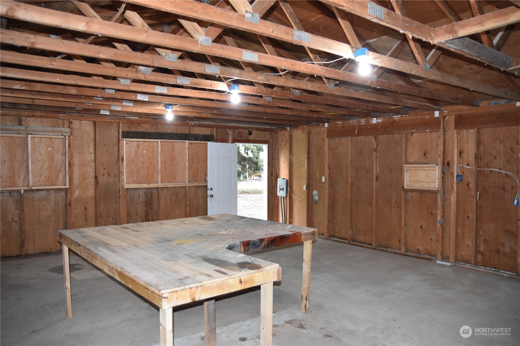 4322 Ocean Beach Highway Longview, WA 98632 - Photo 19 of 19 a view of a room with a table and chairs