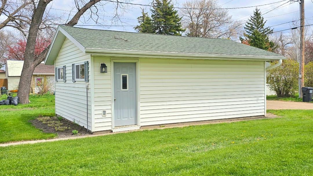 102 East 9th Street Morris, MN 56267 - Photo 5 of 35