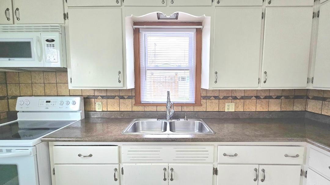 102 East 9th Street Morris, MN 56267 - Photo 8 of 35