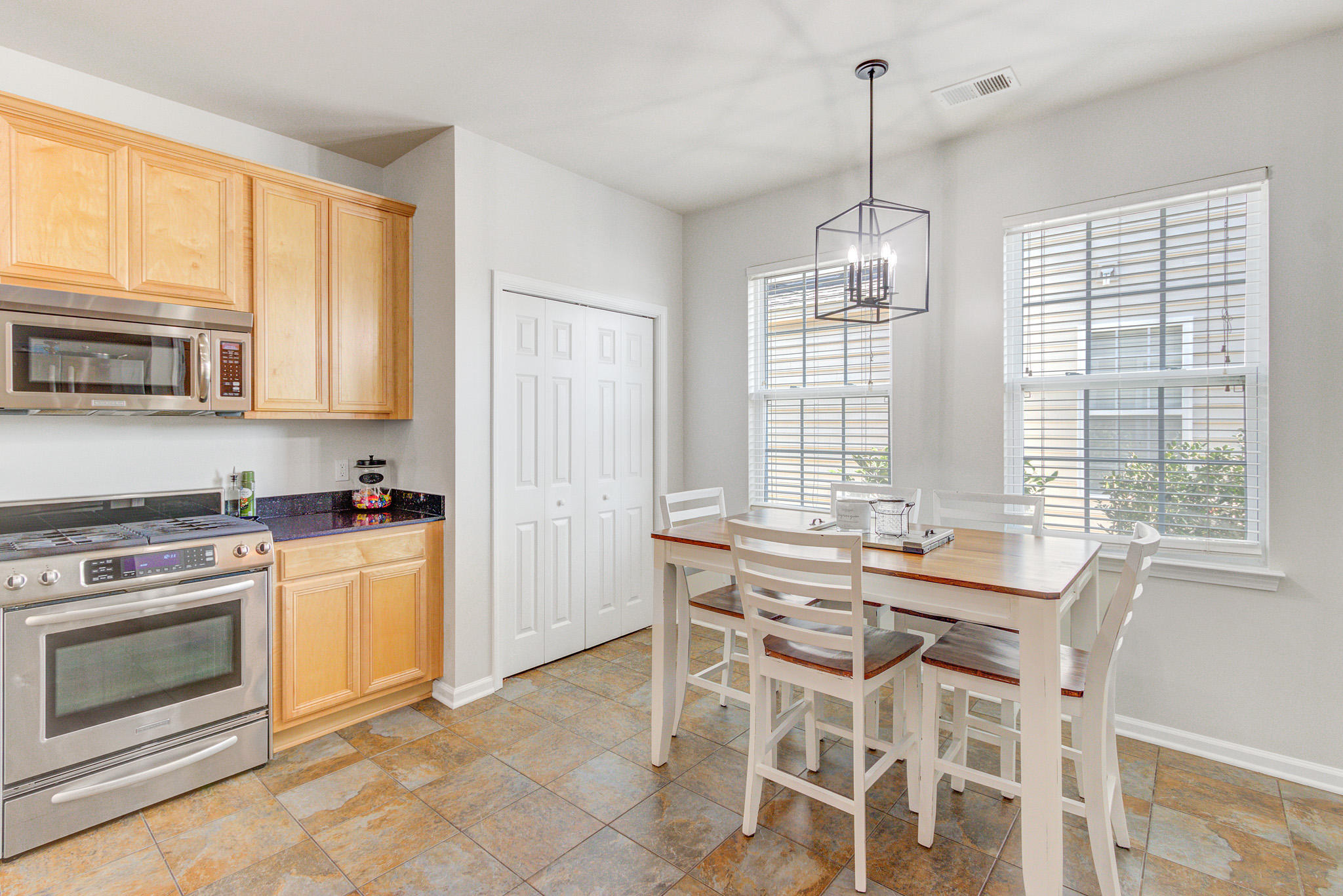 391 Decatur Drive Summerville, SC 29486 - Photo 17 of 38 391 Decatur, Summerville SC (20)