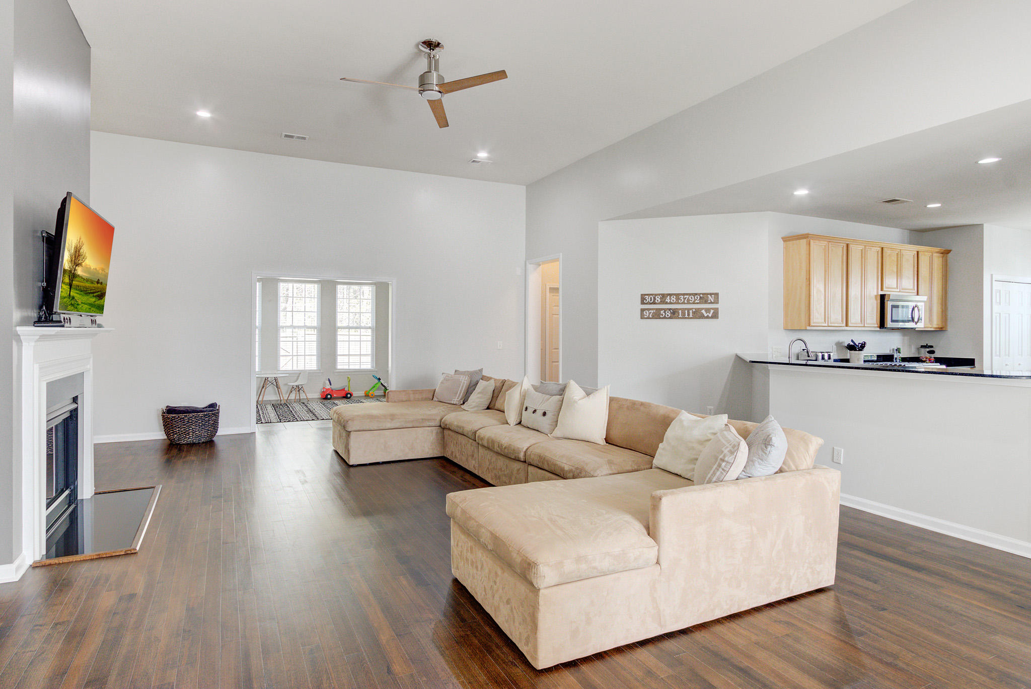 391 Decatur Drive Summerville, SC 29486 - Photo 6 of 38 391 Decatur, Summerville SC (11)