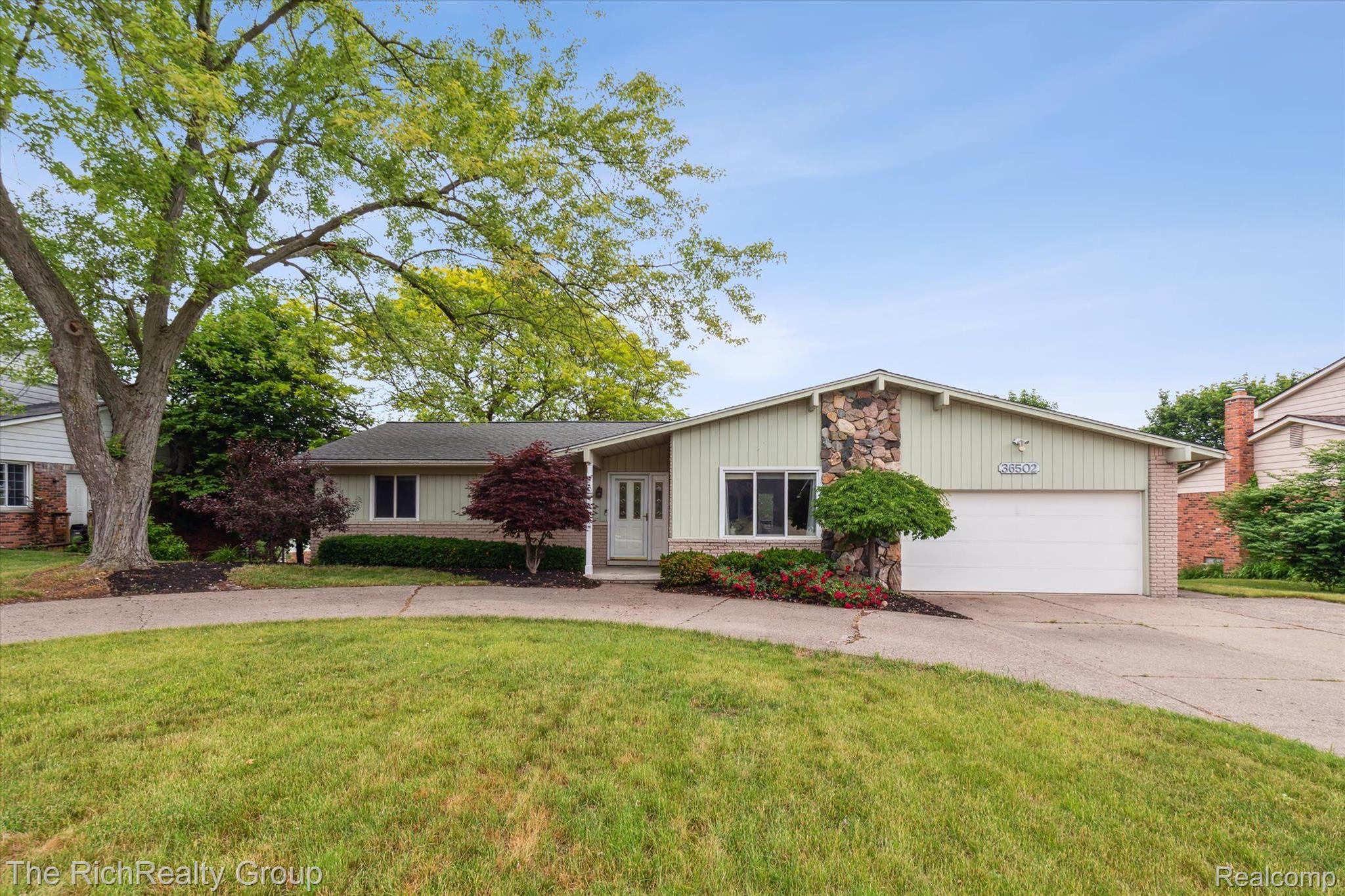 36502 Saxony Road Farmington, MI 48335 - Photo 51 of 51 Gallery Image 51