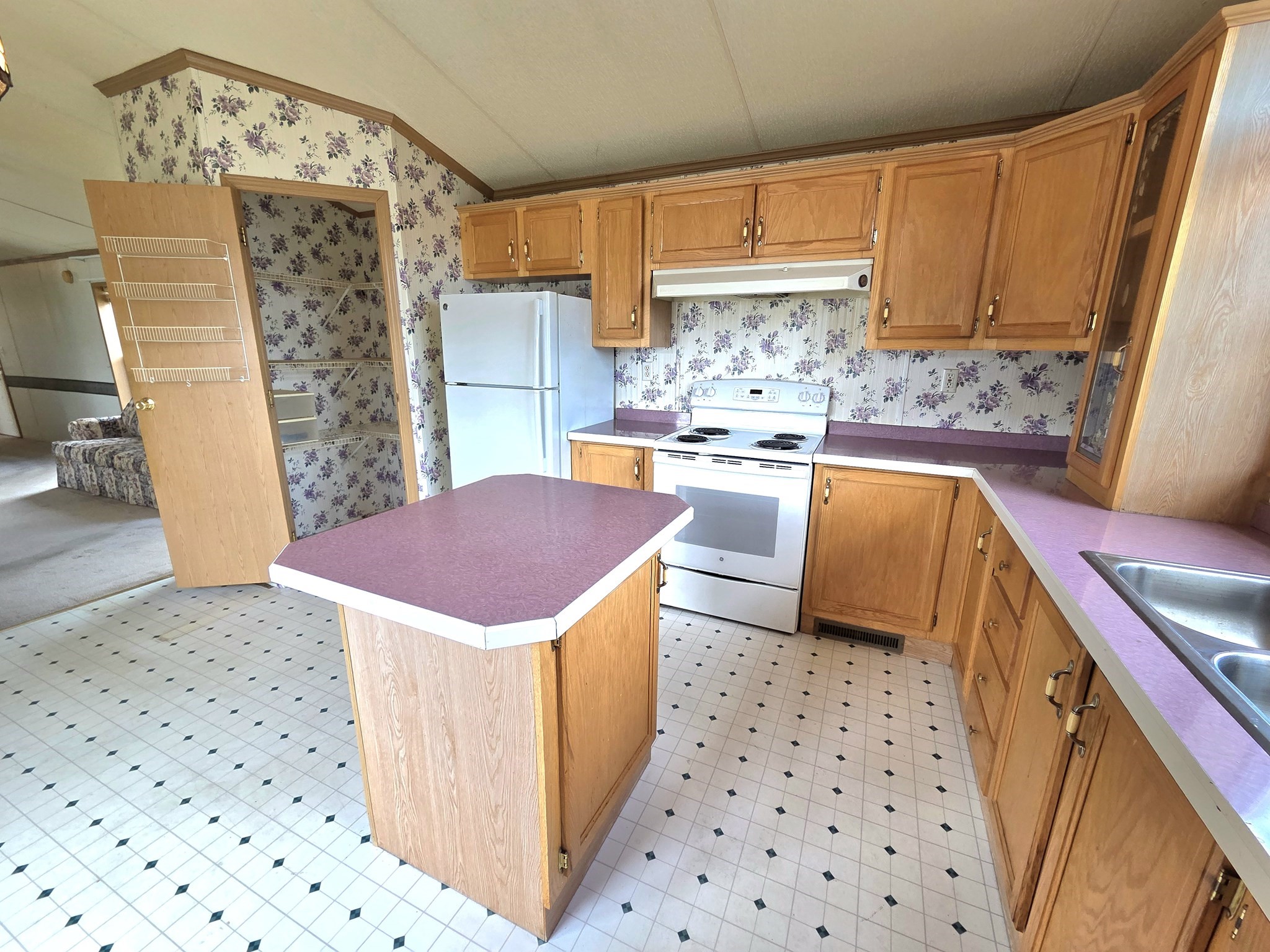 268 Palmer Road, Unit 57 Monson, MA 01057 - Photo 6 of 20 Gallery Image 6