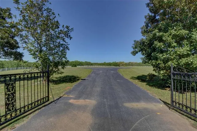 $2,800,000 | 7527 Highway 326, Commerce, GA 30530