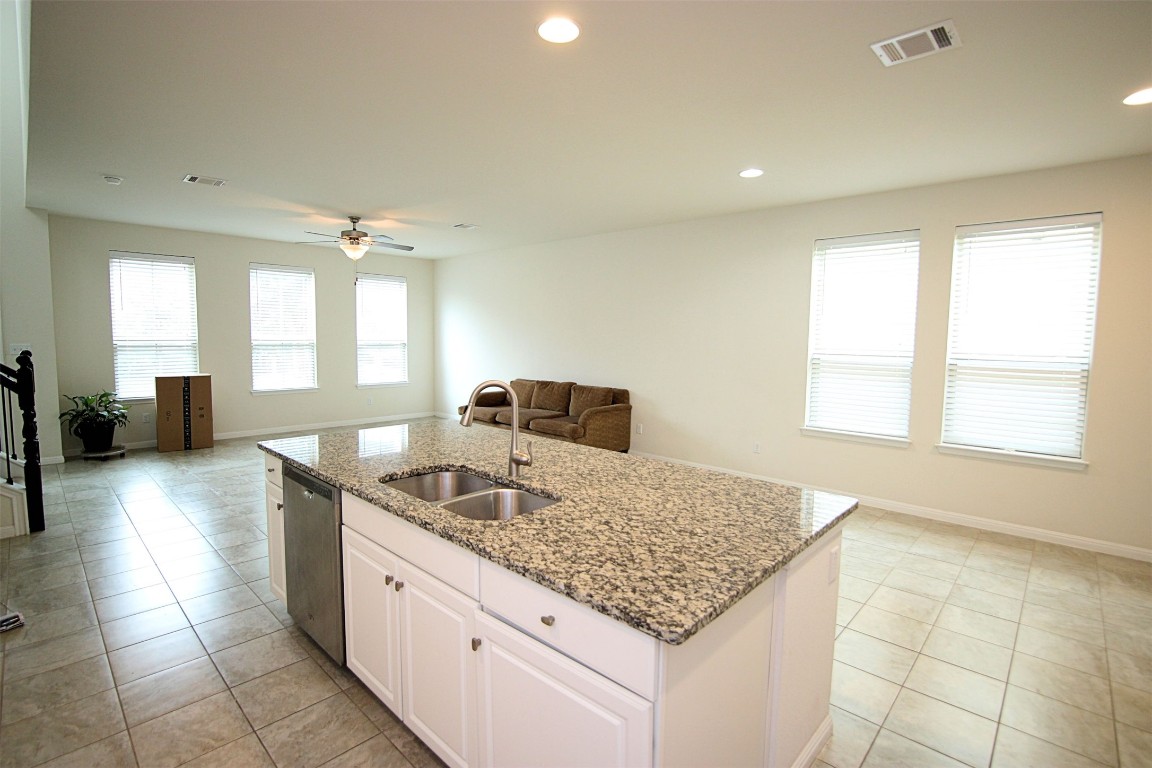 214 Diamond Point Drive Dripping Springs, TX 78620 - Photo 25 of 32