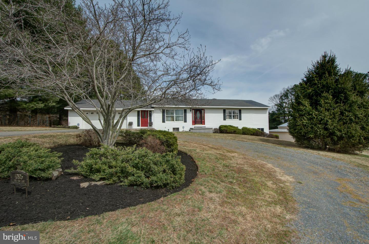 40806 Lark Rise Lane Aldie, VA 20105 - Photo 1 of 27 MAIN LEVEL LIVING