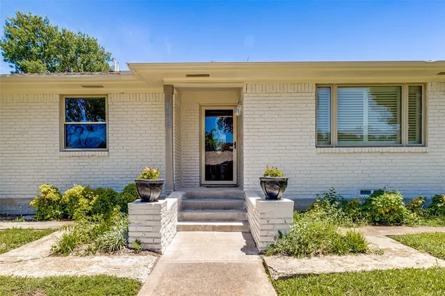 $499,000 | 8494 Swift Avenue, Dallas, TX 75228