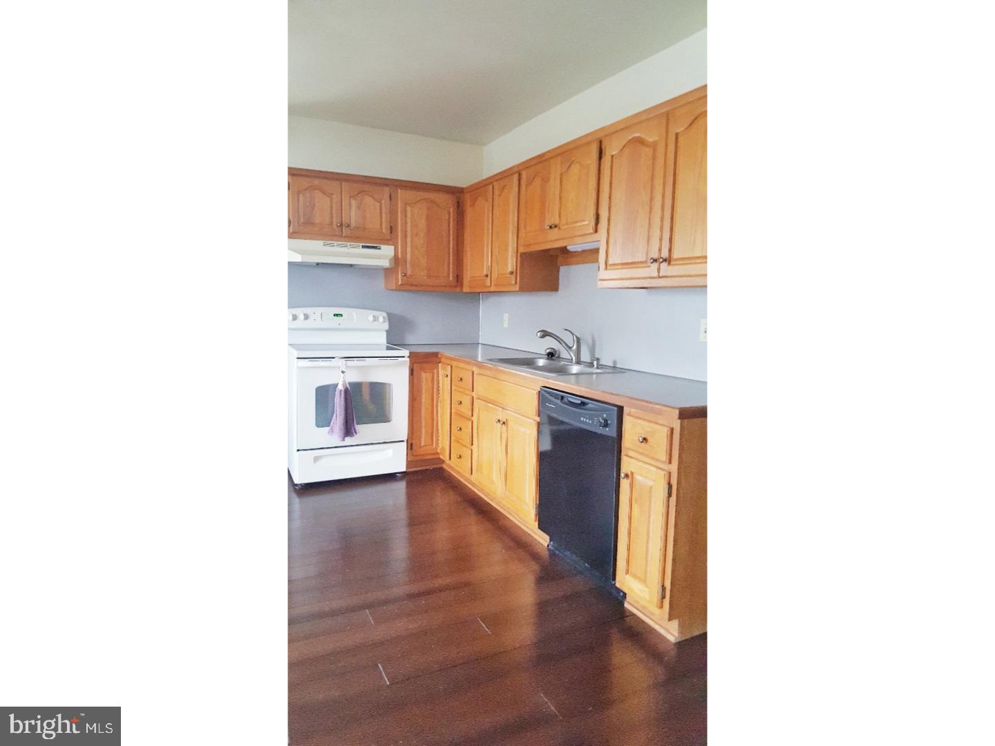 1140 Station Road Palm, PA 18070 - Photo 5 of 9 Kitchen