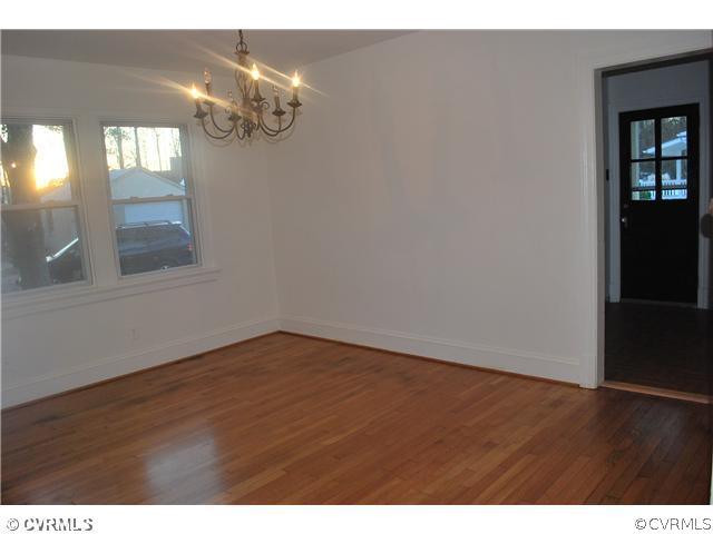 9400 Staples Mill Road Glen Allen, VA 23060 - Photo 4 of 15 Dining Room - Refinished hardwood pine floors - go