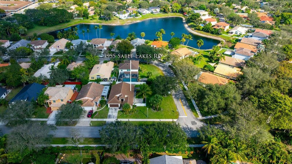3955 Sabal Lakes Road Delray Beach, FL 33445 - Photo 2 of 37 Photo 2