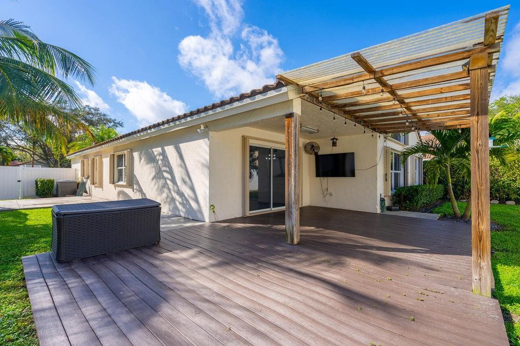 3955 Sabal Lakes Road Delray Beach, FL 33445 - Photo 31 of 37 Photo 31