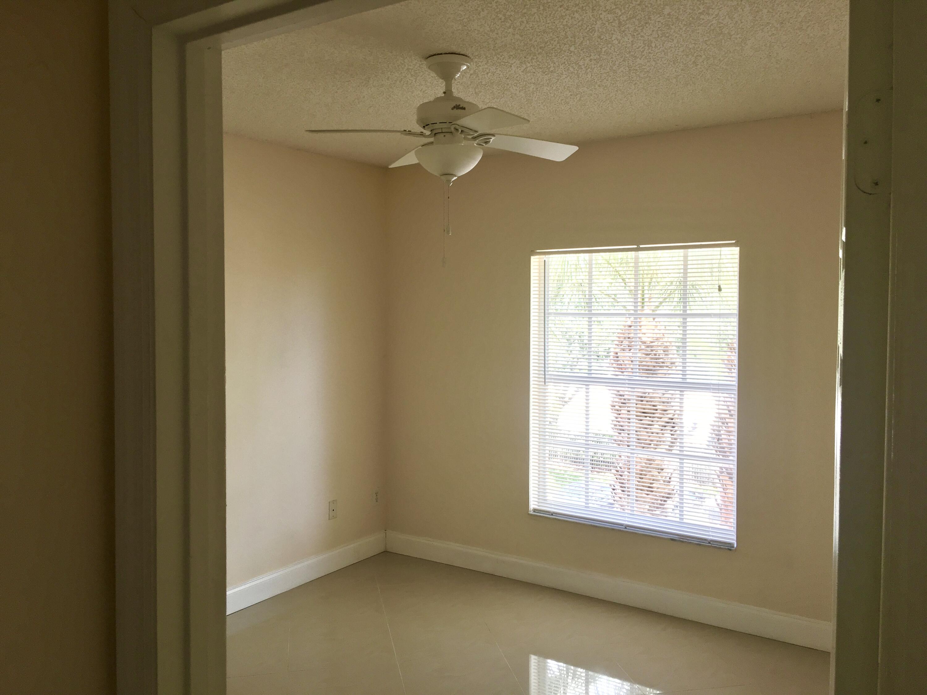 5016 Lantana Road, Unit 1309 Lake Worth, FL 33463 - Photo 9 of 12 552AF5D0-638B-456B-B0FF-86124ACFA762
