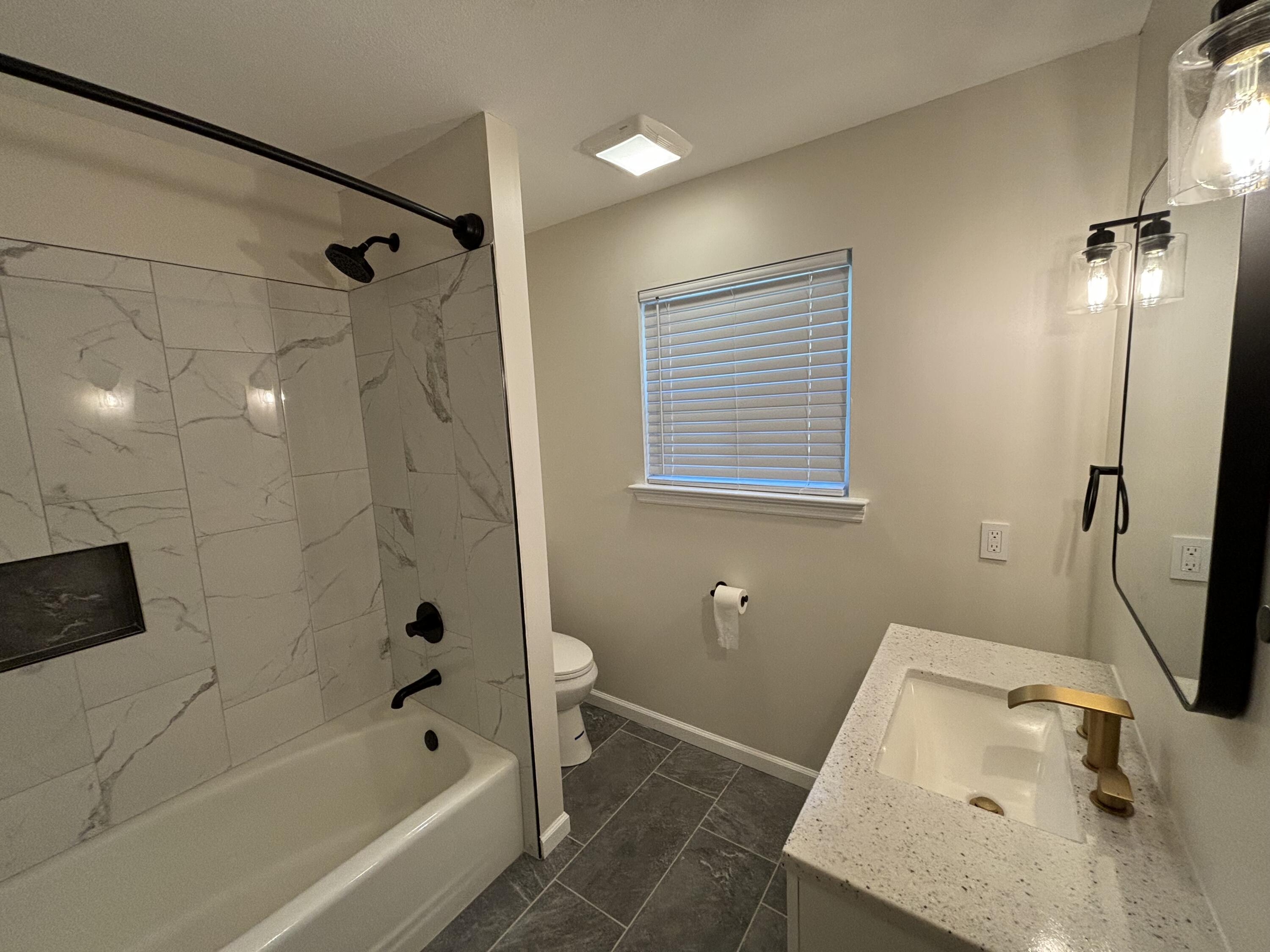 2012 Morris Hill Road Chattanooga, TN 37421 - Photo 10 of 18 hall bath