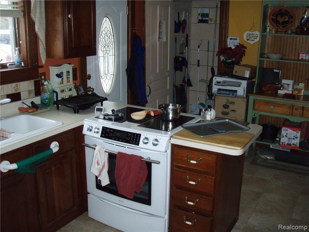 11754 Merrill Road Whitmore Lake, MI 48189 - Photo 17 of 42 12.JPG