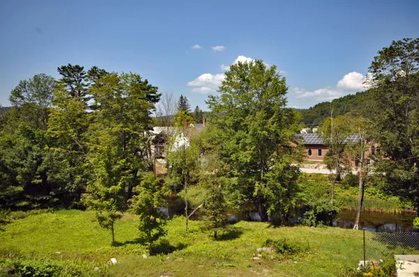 $479,900 | 40 B Beech Street, Unit B, Bristol, NH 03222