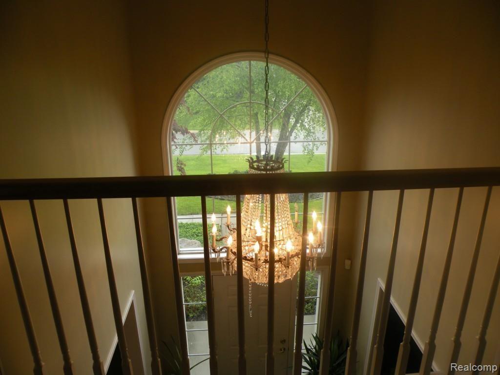 4169 Wincrest Lane Rochester, MI 48306 - Photo 3 of 27 2ab 2 Story Foyer wincrest4169_24.jpg