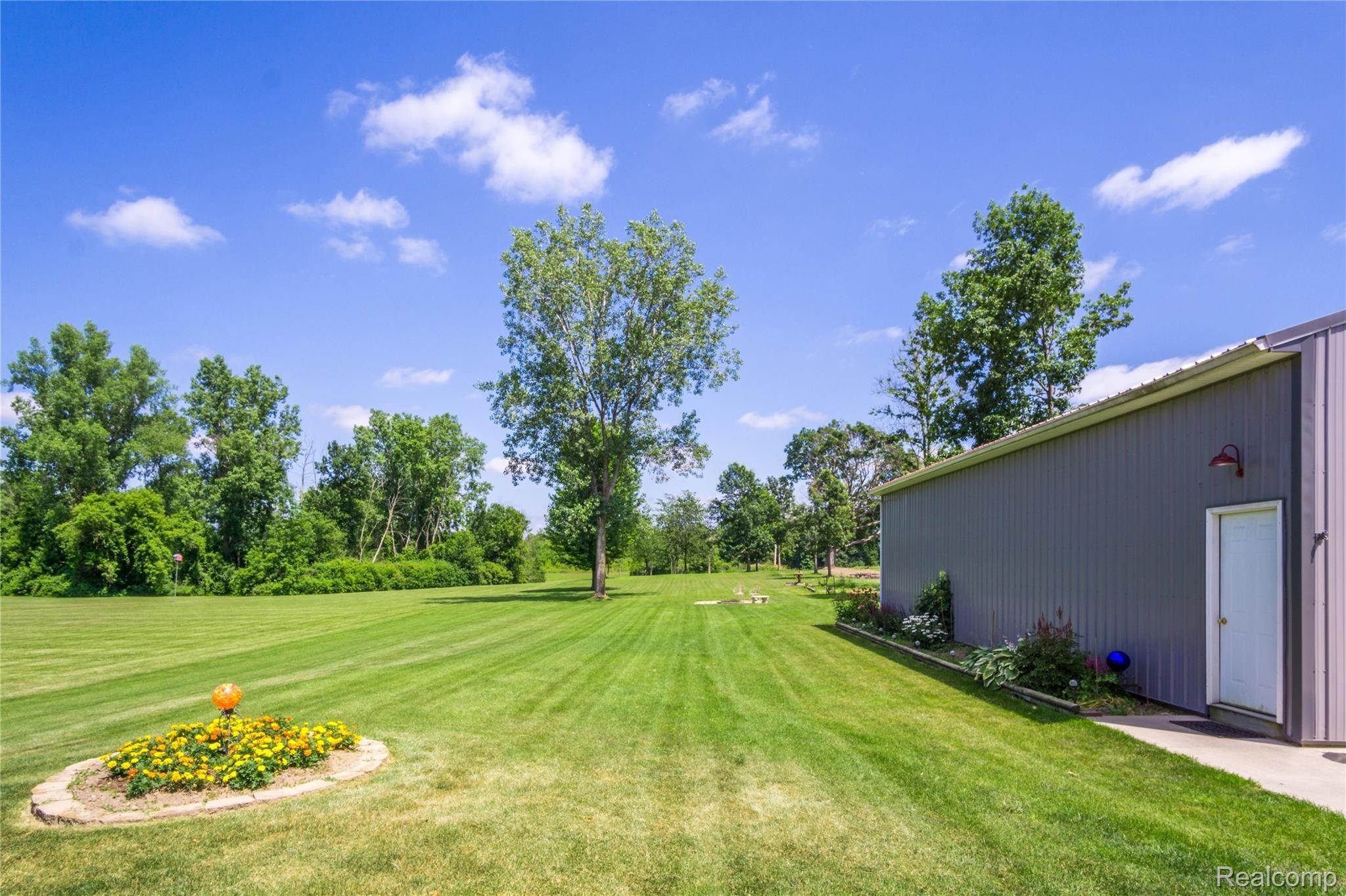 11149 Torrey Road Fenton, MI 48430 - Photo 33 of 36 Exteriors (10 of 14).jpg