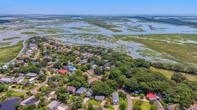 $899,990 | 1627 Wigeon Lane, Charleston, SC 29412