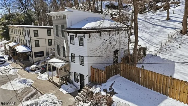 $389,900 | 164 York Street, Lambertville, NJ 08530