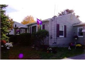 27 Ritter Street Nashua, NH 03060 - Photo 3 of 4