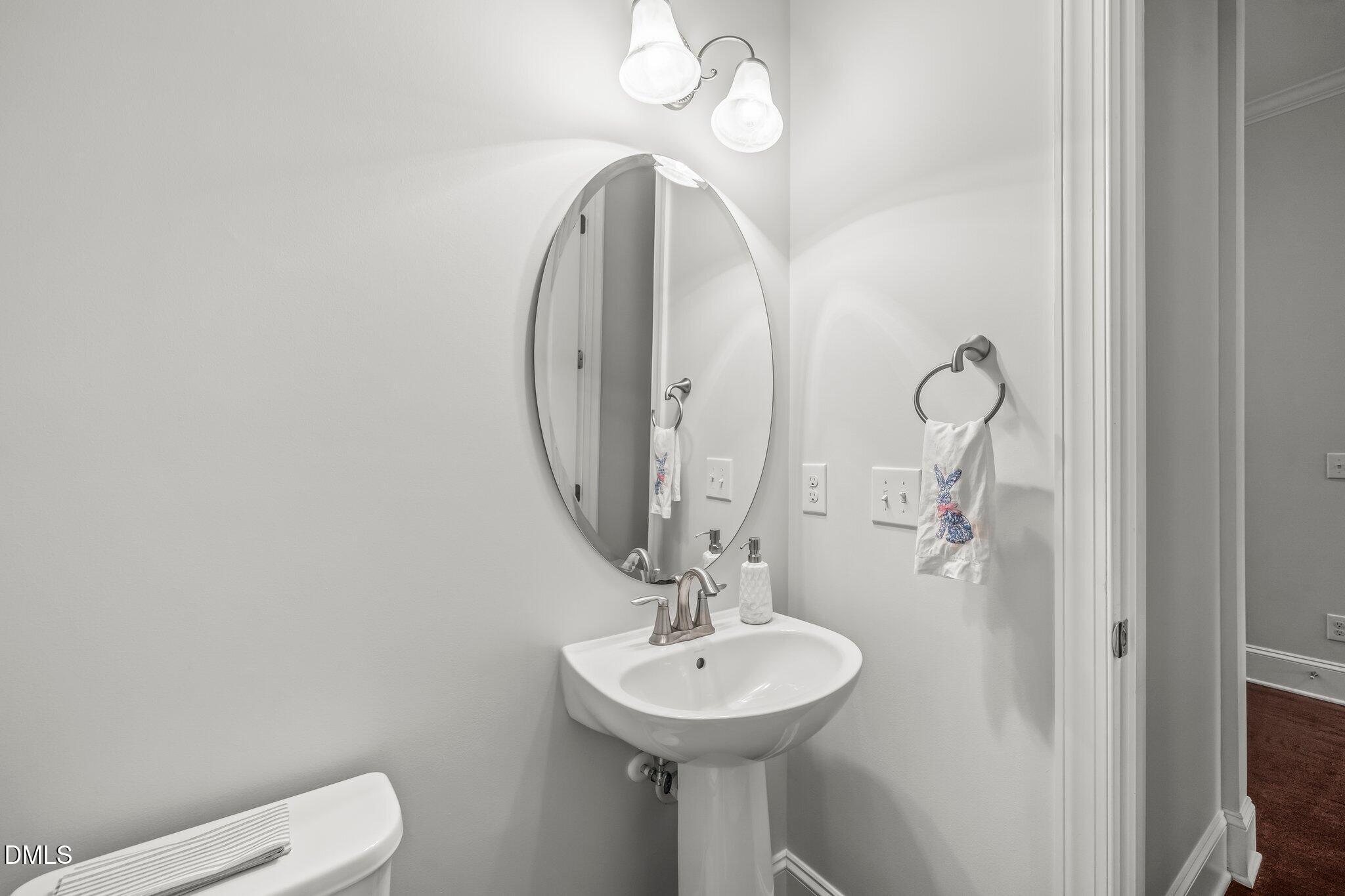 3604 Julia Lane Raleigh, NC 27609 - Photo 18 of 41 19-web-or-mls-DSC06585