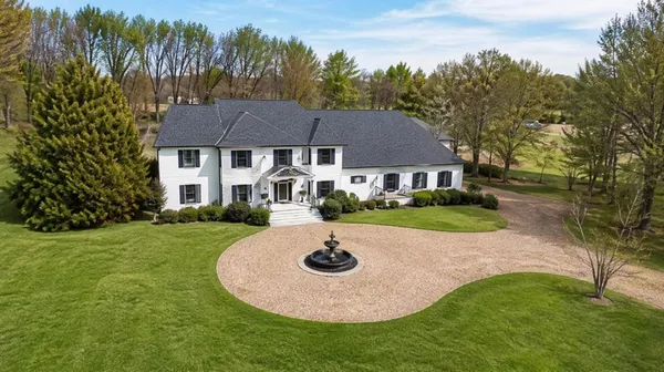 $1,595,000 | 9376 Forest Wind Cove, Collierville, TN 38017