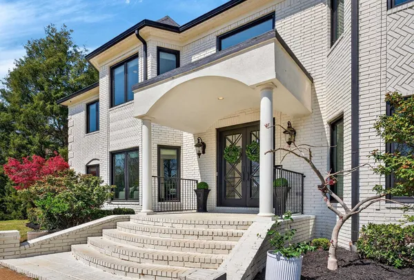 $1,595,000 | 9376 Forest Wind Cove, Collierville, TN 38017