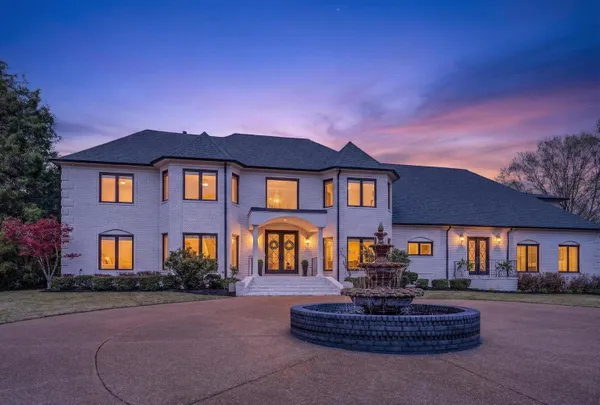 $1,595,000 | 9376 Forest Wind Cove, Collierville, TN 38017