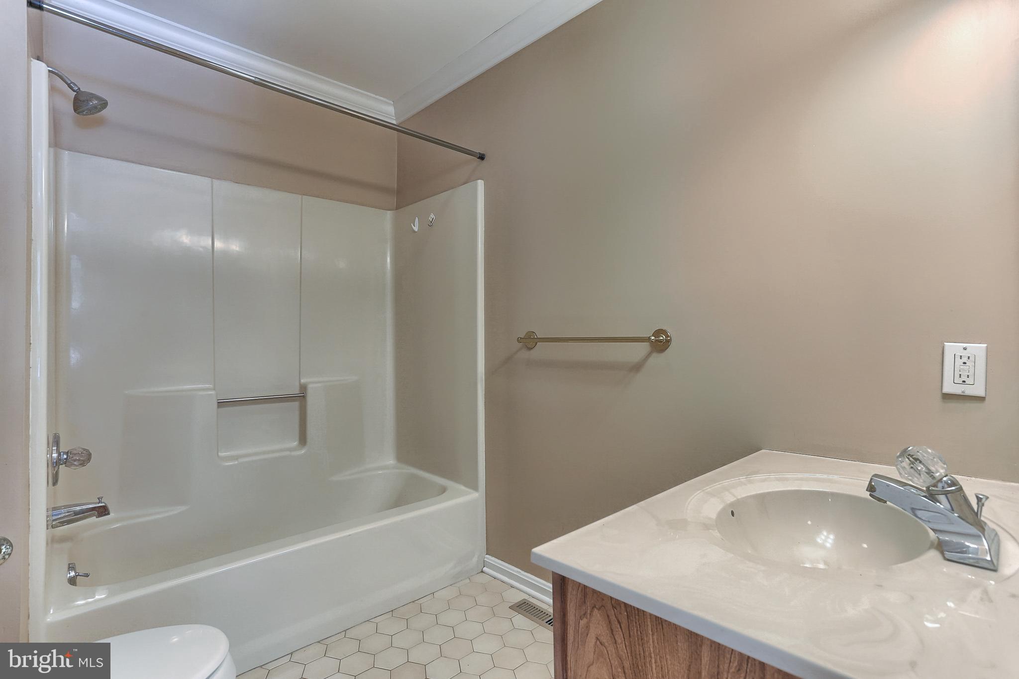 2047 D Raleigh Road Hummelstown, PA 17036 - Photo 17 of 33 Gallery Image 17