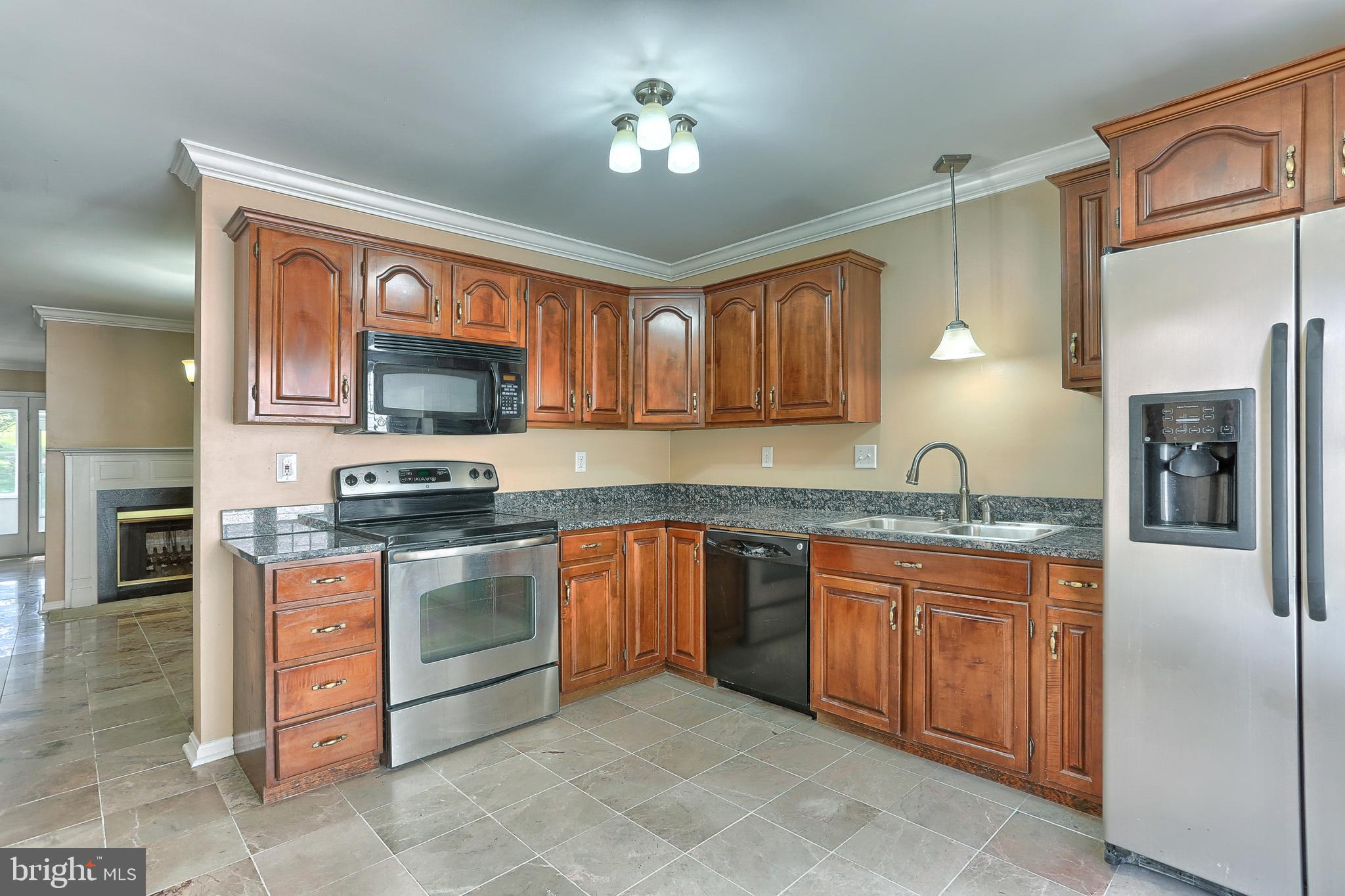 2047 D Raleigh Road Hummelstown, PA 17036 - Photo 5 of 33 Gallery Image 5