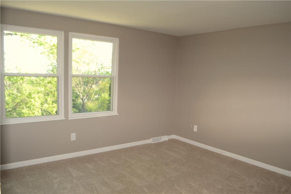 131 McIntyre Road Pittsburgh, PA 15237 - Photo 14 of 25 Master Bedroom