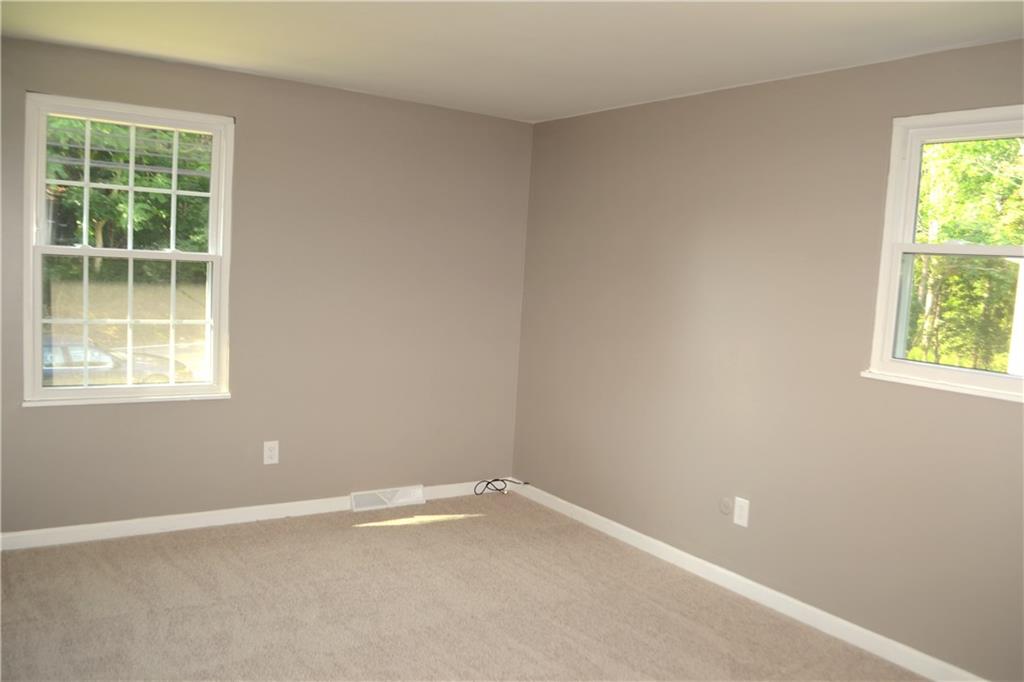 131 McIntyre Road Pittsburgh, PA 15237 - Photo 17 of 25 Bedroom