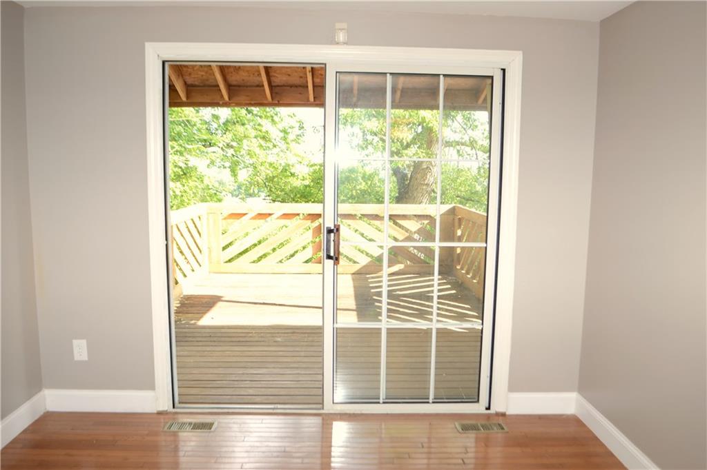 131 McIntyre Road Pittsburgh, PA 15237 - Photo 4 of 25 Access to partially covered deck