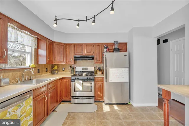 $399,900 | 13 Woodshire Drive, Sicklerville, NJ 08081